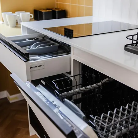 Przytulne I Komfortowe Studia Very Berry W Poznaniu By Renters Apartment *