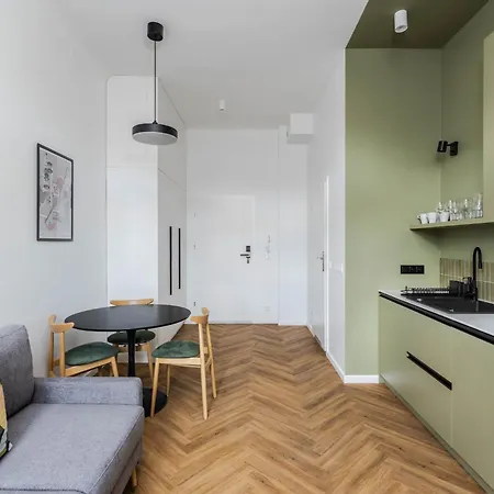 Apartment Przytulne I Komfortowe Studia Very Berry W Poznaniu By Renters