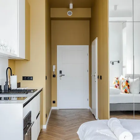 Przytulne I Komfortowe Studia Very Berry W Poznaniu By Renters Апартаменты
