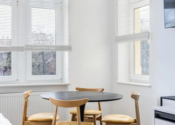 Przytulne I Komfortowe Studia Very Berry W Poznaniu By Renters アパート *