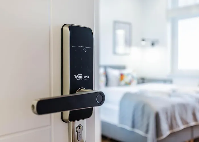 Przytulne I Komfortowe Studia Very Berry W Poznaniu By Renters アパート ポズナン