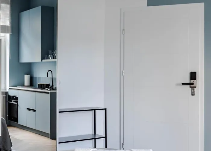 Przytulne I Komfortowe Studia Very Berry W Poznaniu By Renters アパート