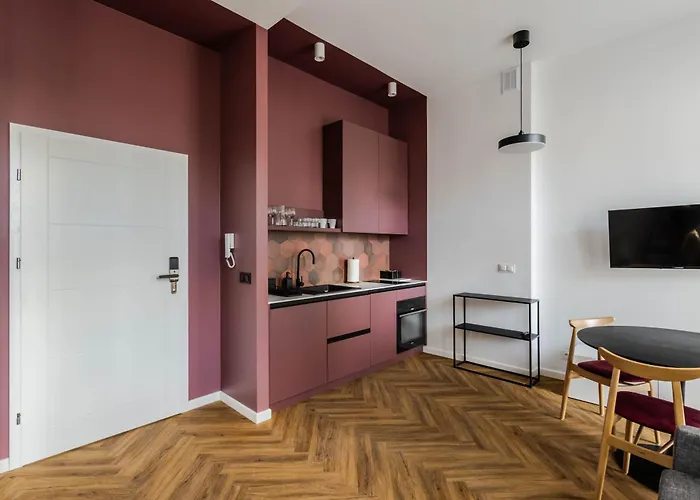 Przytulne I Komfortowe Studia Very Berry W Poznaniu By Renters * ポズナン