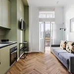Przytulne I Komfortowe Studia Very Berry W Poznaniu By Renters شقة بوزنان