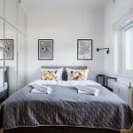 Przytulne I Komfortowe Studia Very Berry W Poznaniu By Renters * Πόζναν