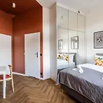 Przytulne I Komfortowe Studia Very Berry W Poznaniu By Renters Apartment