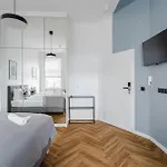 Przytulne I Komfortowe Studia Very Berry W Poznaniu By Renters Διαμέρισμα
