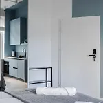 Przytulne I Komfortowe Studia Very Berry W Poznaniu By Renters Διαμέρισμα