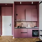 شقة Przytulne I Komfortowe Studia Very Berry W Poznaniu By Renters *