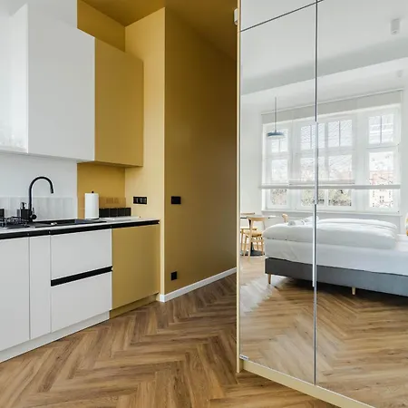 Przytulne I Komfortowe Studia Very Berry W Poznaniu By Renters *