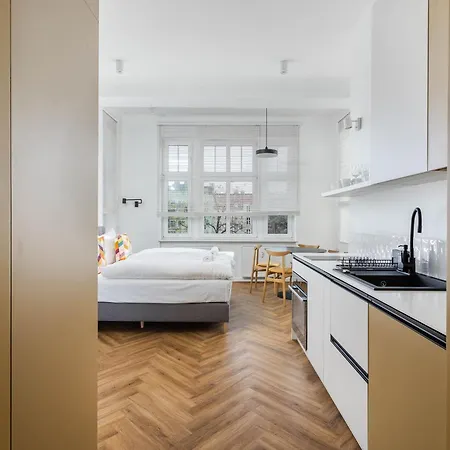 Przytulne I Komfortowe Studia Very Berry W Poznaniu By Renters Διαμέρισμα Πόζναν