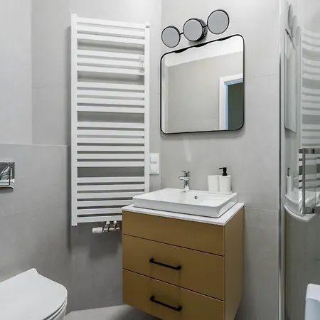 Διαμέρισμα Przytulne I Komfortowe Studia Very Berry W Poznaniu By Renters Πόζναν