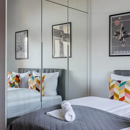 Przytulne I Komfortowe Studia Very Berry W Poznaniu By Renters * Poznań