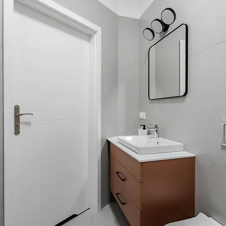 Przytulne I Komfortowe Studia Very Berry W Poznaniu By Renters Διαμέρισμα Πόζναν