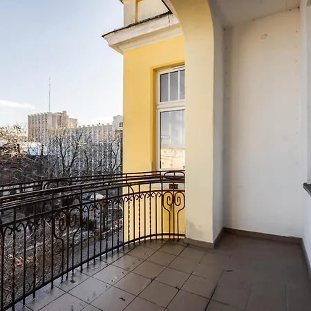 Lejlighed Przytulne I Komfortowe Studia Very Berry W Poznaniu By Renters Poznań