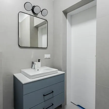 Przytulne I Komfortowe Studia Very Berry W Poznaniu By Renters Διαμέρισμα Πόζναν