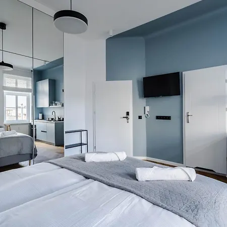 Przytulne I Komfortowe Studia Very Berry W Poznaniu By Renters *