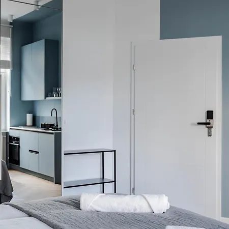 Przytulne I Komfortowe Studia Very Berry W Poznaniu By Renters Διαμέρισμα