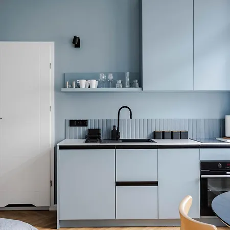Lejlighed Przytulne I Komfortowe Studia Very Berry W Poznaniu By Renters Poznań