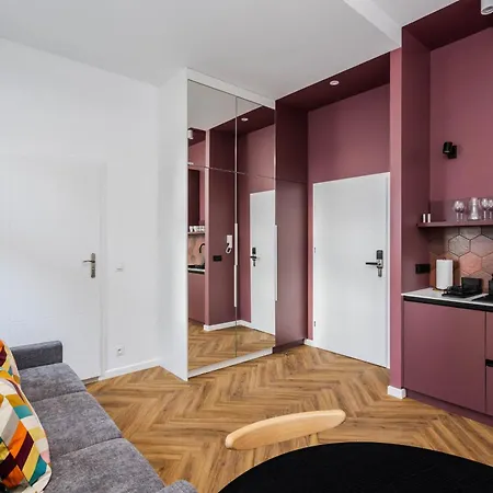 Przytulne I Komfortowe Studia Very Berry W Poznaniu By Renters *
