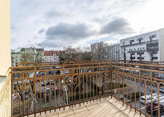 Przytulne I Komfortowe Studia Very Berry W Poznaniu By Renters Апартаменты Познань