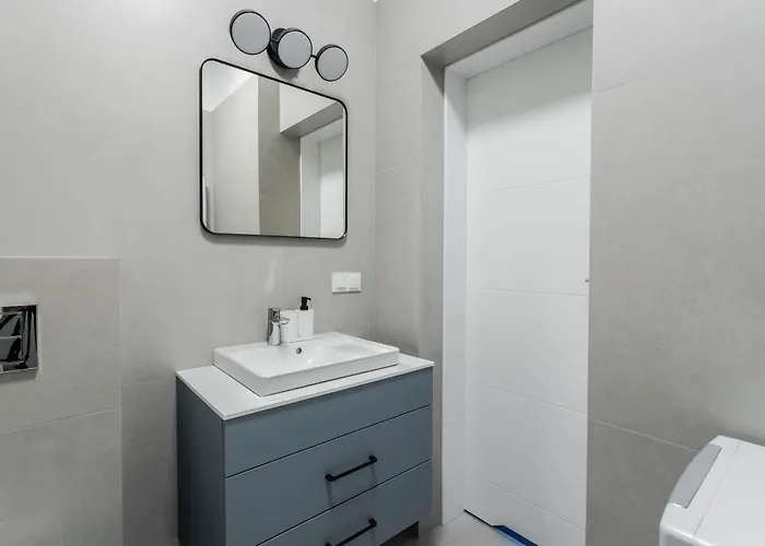 Przytulne I Komfortowe Studia Very Berry W Poznaniu By Renters Апартаменты Познань