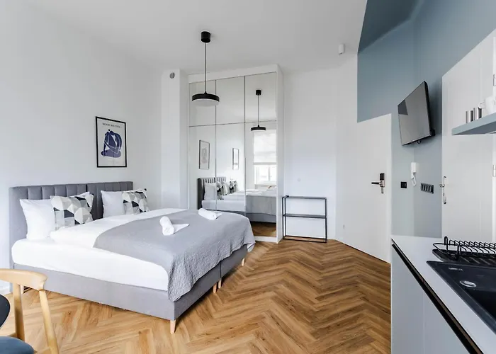 Przytulne I Komfortowe Studia Very Berry W Poznaniu By Renters Познань