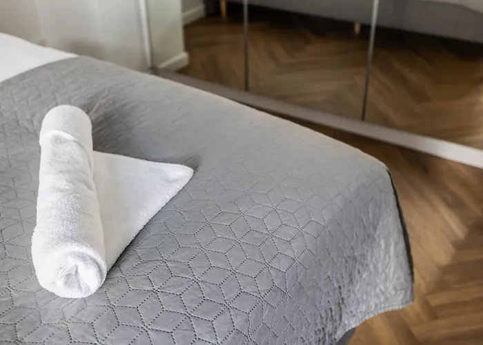 Przytulne I Komfortowe Studia Very Berry W Poznaniu By Renters Апартаменты *