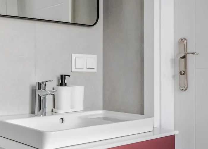 Przytulne I Komfortowe Studia Very Berry W Poznaniu By Renters Апартаменты Познань